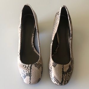 Tory Burch Snakeskin Heel 7.5
